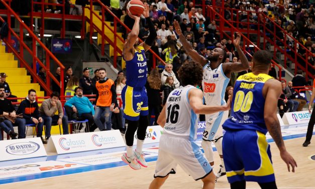 BM ON LBA/ Verona sbanca il PalaBarbuto, Napoli ko 80-74 – di Elio De Falco