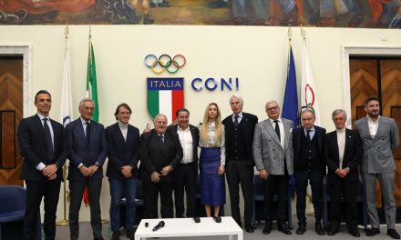 “Allenare l’Azzurro, CT a confronto”, questa mattina al Salone d’Onore del Coni l’incontro tra i quattro allenatori della Nazionale: Mancini (calcio), Pozzecco, De Giorgi (pallavolo) e Campagna (pallanuoto)