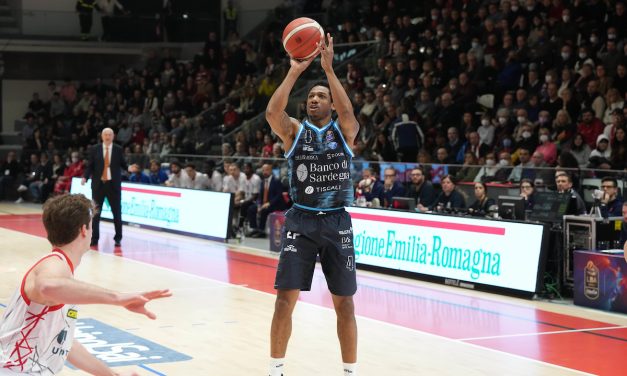 BM ON LBA/ Sassari continua a sperare nelle Final Eight, annichilita Reggio Emilia 99-74 – di Valerio Laurenti