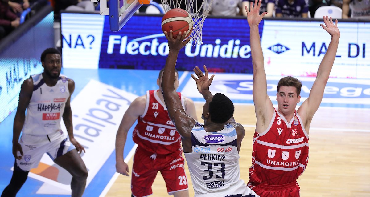 BM ON LBA/ Brindisi la spunta nel finale, Reggio Emilia va ko 81-74 al PalaPentassuglia – di Valerio Laurenti