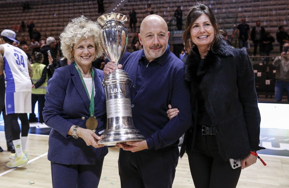 Brescia, la gioia della presidente Bragaglio: “Ci mancava una coppa in bacheca”. Il patron Ferrari: “Questa stagione assume un significato importantissimo”