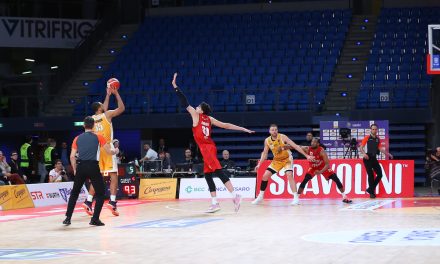 BM SPECIAL FINAL EIGHT/ GAMEDAY – PESARO-VARESE: SFIDA ALL’INSEGNA DEGLI ATTACCHI E DELL’EQUILIBRIO FRA LE DUE RIVELAZIONI DELLA STAGIONE, RIFLETTORI SUL DUELLO CHEATHAM-BROWN – DI MASSIMO FURLANI