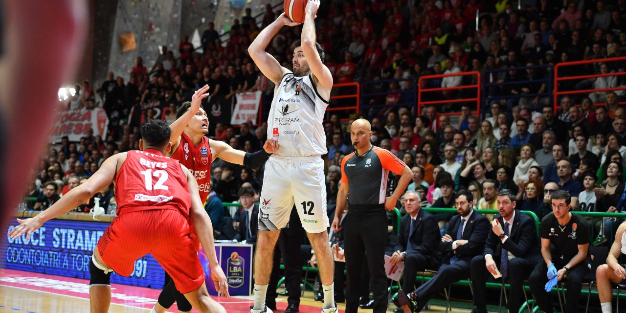 BM ON LBA/ TORTONA CONTINUA A SOGNARE E BATTE UNA BUONISSIMA VARESE 103-91- DI MATTEO BRIOLINI.