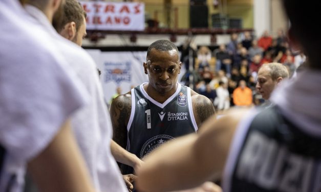 Trieste, rescissione consensuale con Frank Gaines