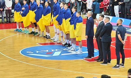 Alla vigilia della ricorrenza dell’invasione russa, l’Ucraina gioca per il suo popolo per qualificarsi ai Mondiali