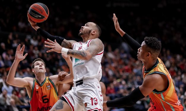BM ON EUROLEAGUE/ LE PAGELLE DI VALENCIA-OLIMPIA: NAPIER SONTUOSO, FANTASTICI RICCI E PANGOS E INTANTO TORNA SHIELDS. AL VALENCIA NON BASTANO JONES E PUERTO- DI MATTEO BRIOLINI.