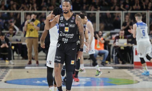 BM ON LBA/LE PAGELLE: TRENTO, SPAGNOLO CLAMOROSO, CRAWFORD, UDOM E FLACCADORI DECISIVI NELLA VOLATA. BRESCIA, LA NOTA POSITIVA È MASSINBURG, MALE COURNOOH E NIKOLIC – DI MASSIMO FURLANI
