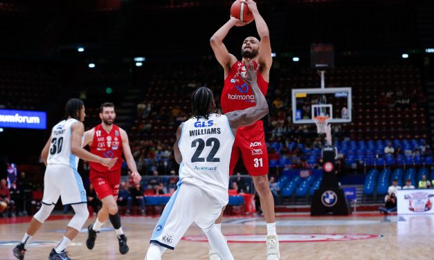 BM ON LBA/ MILANO DOMA NAPOLI CON UN BUON SHIELDS, A PANCOTTO NON BASTA WILLIAMS. FINISCE 88-76- DI MATTEO BRIOLINI