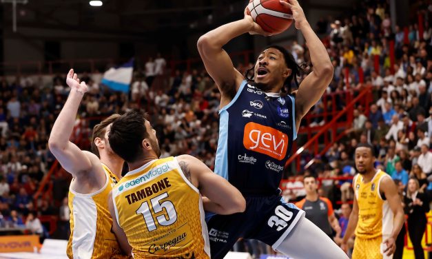 BM ON LBA/ Stewart monumentale, Napoli abbatte Pesaro 98-87 – di Elio De Falco