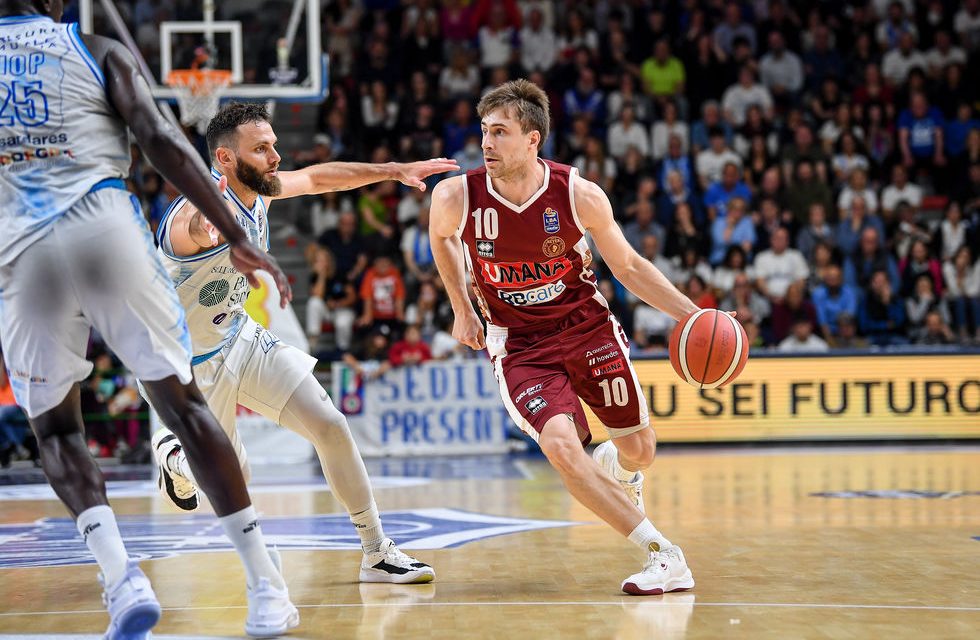 Cantù, vicino l’arrivo di Andrea De Nicolao e si tratta Paul Biligha