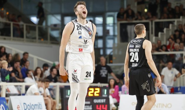 BM ON LBA SPECIALE PLAYOFF/LA MANO DI SPAGNOLO TREMA, QUELLA DI CHRISTON NO. LA RIMONTA DI TRENTO SI INFRANGE NEL FINALE, TORTONA VINCE 81-82 E CHIUDE LA SERIE PER 3-1 – DI MASSIMO FURLANI