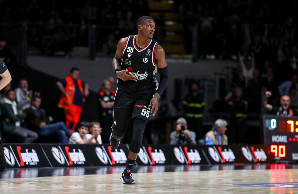 VIRTUS SEGAFREDO BOLOGNA, AWUDU ABASS RAGGIUNGE E OLTREPASSA QUOTA 2000 PUNTI IN SERIE A