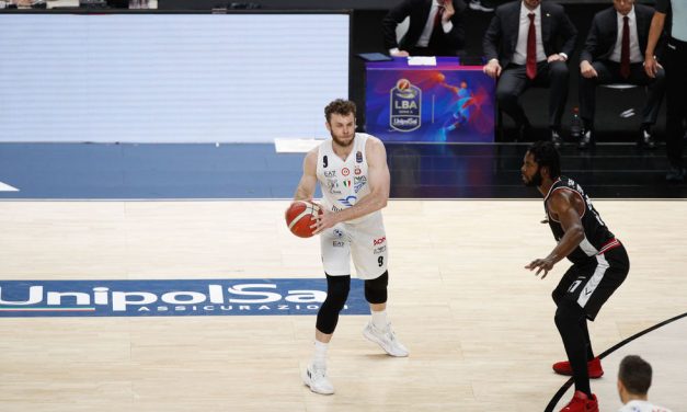 BM DA EUROLEAGUE/IL PUNTO OLIMPIA MILANO: “SARA’ UNA PARTITA DIFFICILE, MA A BOLOGNA LO È SEMPRE” LE PAROLE DI ETTORE MESSINA PRIMA DELLA PARTITA DI EUROLEAGUE – di GIANFRANCO PEZZOLATO