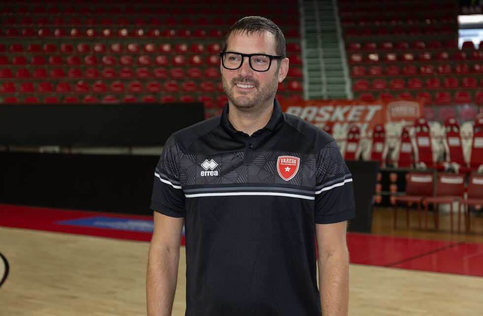 Coach Bialaszewski e la nuova Varese: “Abbiamo sin da subito costruito una forte identità offensiva. Cauley-Stein? Ha tante qualità”