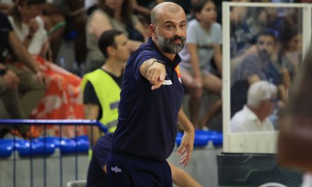 Pesaro, il punto di coach Buscaglia: “Adesso bisogna mettere benzina nel motore e migliorare la condivisione del pallone”