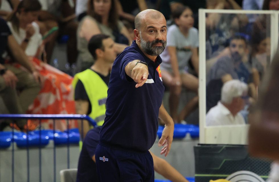 Pesaro, il punto di coach Buscaglia: “Adesso bisogna mettere benzina nel motore e migliorare la condivisione del pallone”