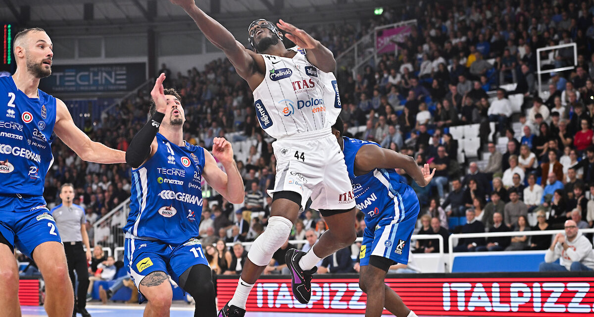 BM ON LBA/Trento è “calda” da oltre l’arco e interrompe l’imbattibilità di Brescia: al Palaleonessa finisce 82-90 – Di Massimo Furlani