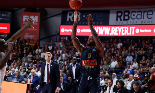 BM DA EUROCUP/LE PAGELLE:  PER VENEZIA OTTIMI SIMMS E TESSITORI. TJ SHORTS TRASCINA IL PARIS BASKETBALL AL SUCCESSO – di Ilaria Tubia