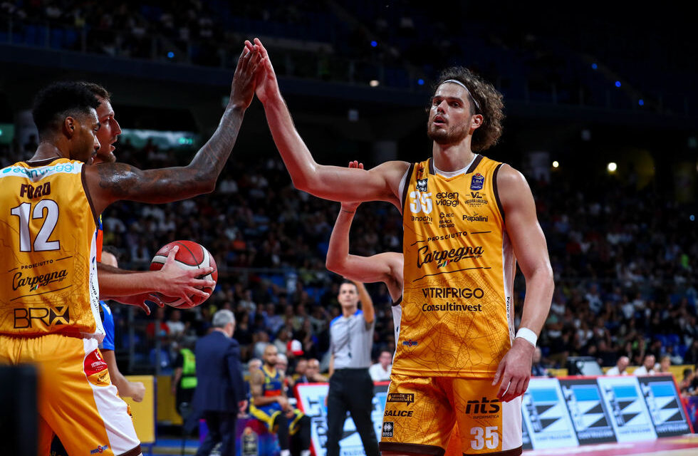 BM ON LBA/ IL PUNTO PESARO: AL FORUM PER LA SFIDA PIÙ DIFFICILE, L’IMPRESA DELLA VITTORIA DAREBBE SLANCIO ALLA VL – di EUGENIO PETRILLO