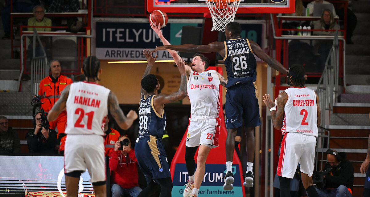 BM ON LBA / TRIPUDIO BIANCOROSSO A MASNAGO: VARESE TORNA A SORRIDERE, BATTUTA 90-79 SASSARI – DI ANTONIO CATALANO