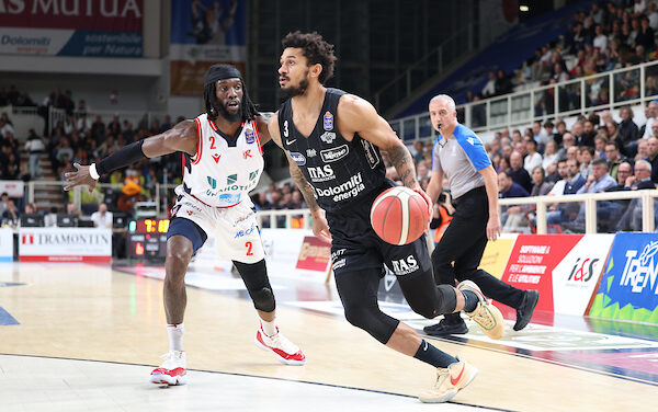BM ON LBA/Una Trento vicina alla perfezione supera agevolmente anche Reggio Emilia: finisce 98-88 – Di Massimo Furlani
