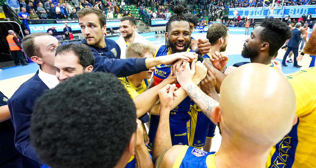 BM ON LBA/ SCAFATI BATTE TREVISO 97-87 RIMONTANDO NEL TERZO QUARTO, PINKINS E STRELNIEKS I MIGLIORI, I 28 PUNTI DI YOUNG NULLA POSSONO CONTRO LA GIVOVA – DI ALESSIO APICELLA