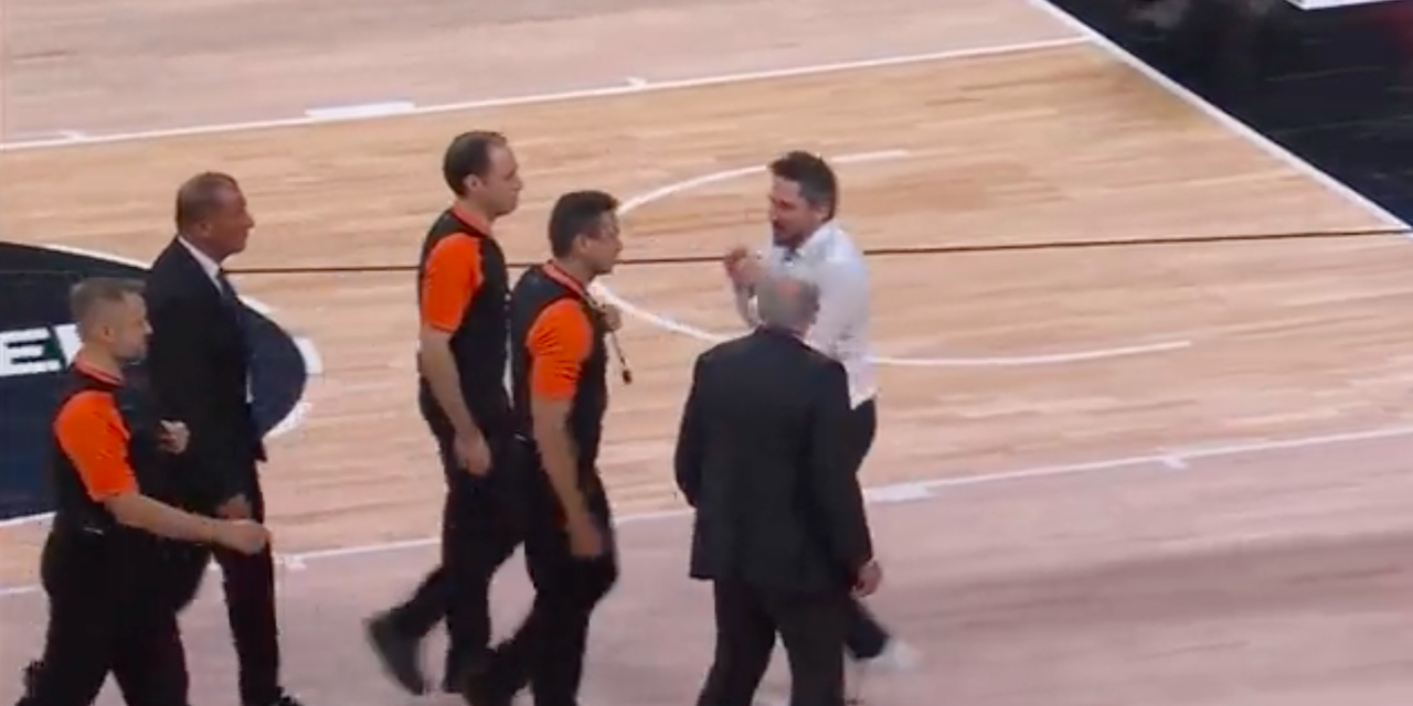 Pozzecco e la polemica post ASVEL-Bayern Monaco: “Dobbiamo far giocare i giocatori e far decidere loro le partite”