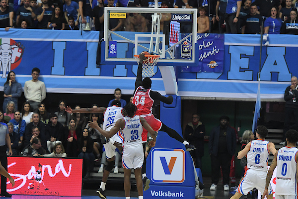 BM ON LBA/ Le Pagelle: Willis la decide per Pistoia, Ogbeide domina in area, bene anche Moore. Nelle fila di Treviso si salvano Terry Allen e Paulicap – di Valerio Laurenti