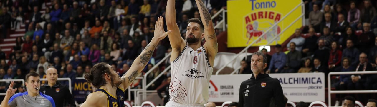 BM ON A2/ Nel rosso l’Assigeco Piacenza sorprende Cantù e Forlì supera Nardò all’overtime. Nel verde Torino in volata supera la Real Sebastiani Rieti e Cantù sconfigge Treviglio