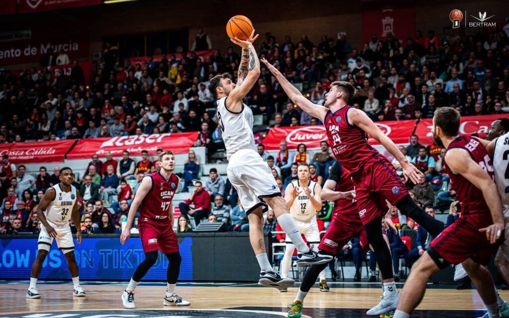 BM DA BCL/ TORTONA È CORIACEA, MA SI ARRENDE A MURCIA