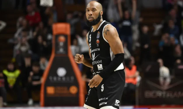 Tortona, il ritorno dall’infortunio di Chris Dowe: “Mi trovo molto bene qui, coach De Raffaele mi ha chiesto di essere un leader”