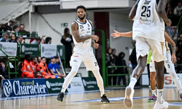 Sassari, contro Pistoia la miglior prova in serie A per Alfonzo Mckinnie (21 punti e 19 di valutazione)