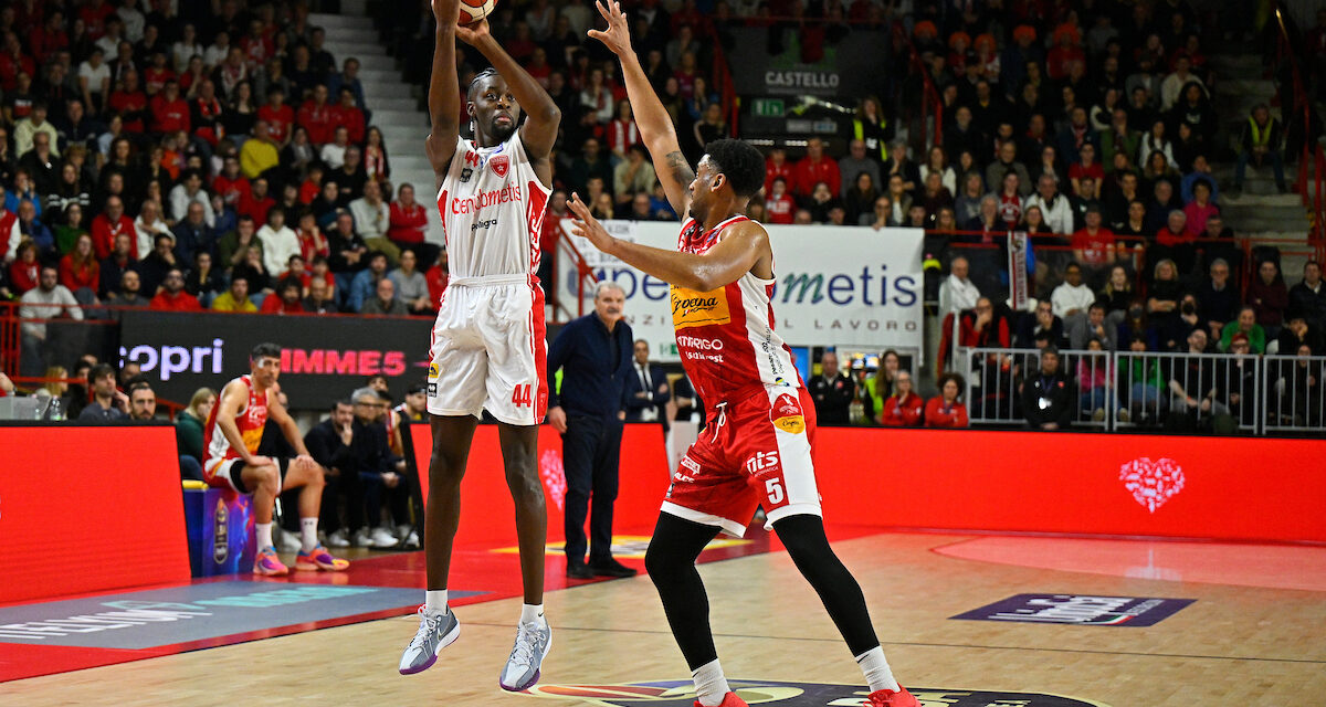 BM GAMEDAY LBA / VARESE SCAPPA NELL’ULTIMO QUARTO E OTTIENE 2 PUNTI PESANTISSIMI: BATTUTA PESARO 91-80 – DI ANTONIO CATALANO