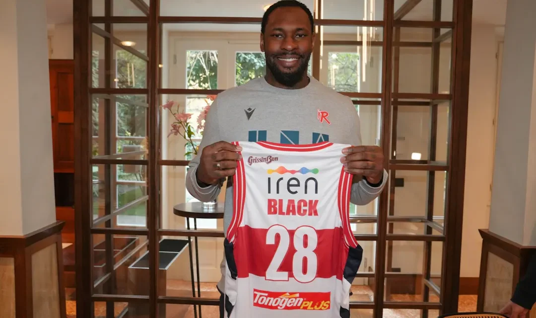 REGGIO EMILIA, PRESENTATO TARIK BLACK: “PRONTO E MOTIVATO PER AIUTARE QUESTA SQUADRA A VINCERE”