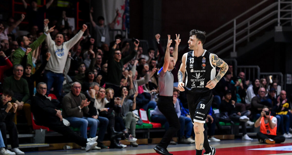 BM GAMEDAY LBA / QUARTI PLAYOFF G3 – L’MVP DEL GIORNO È TOMMASO BALDASSO: LE SUE TRIPLE NEL QUARTO PERIODO AFFONDANO LA VIRTUS – DI MATTEO ORSOLAN