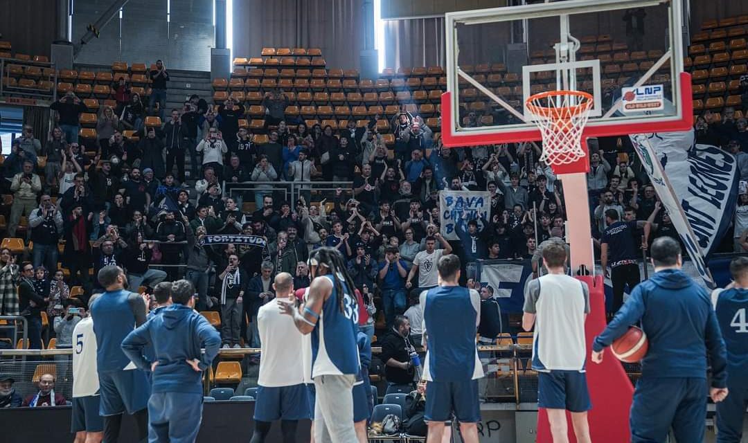 Allenamento speciale per la Fortitudo, 300 tifosi a incitare gli uomini di coach Caja