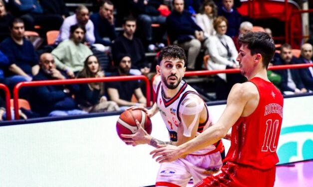 Forlì, elongazione muscolare del gemello laterale e del soleo della gamba destra per Fabio Valentini