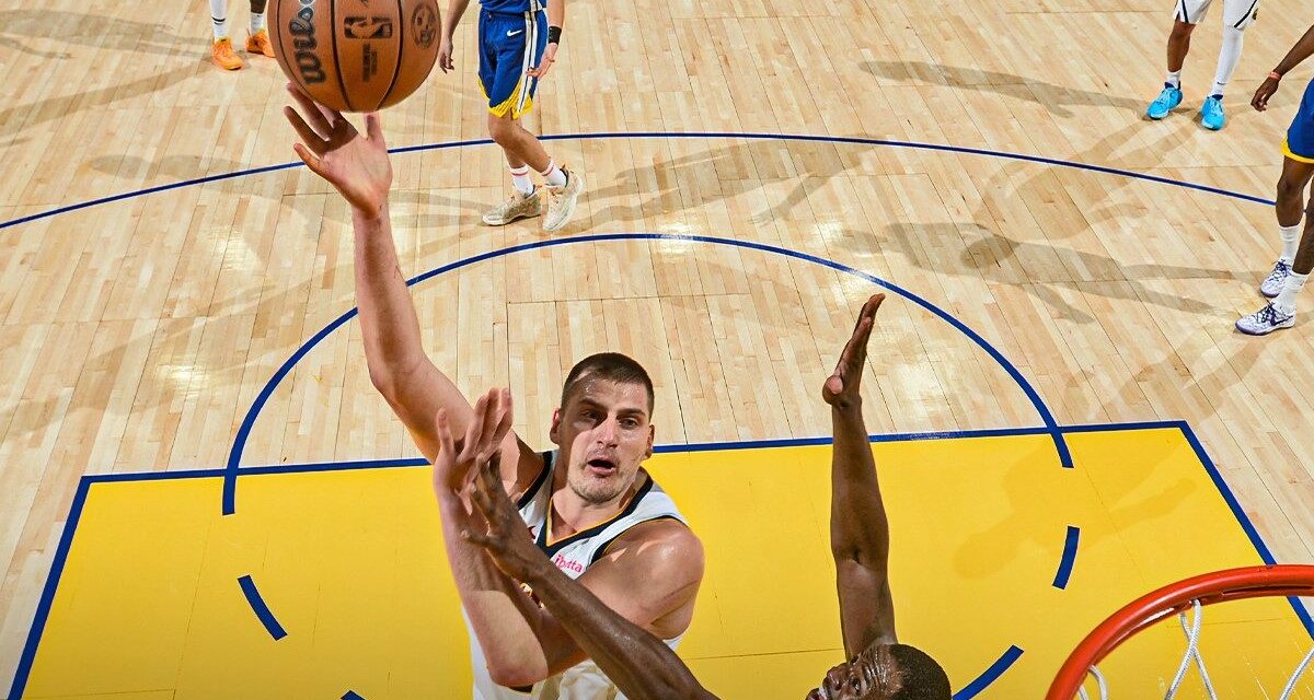 BM ON NBA/ Nikola Jokic annienta i Warriors, vincono ancora i Bucks e Phoenix batte i Lakers – di Alessandro di Bari