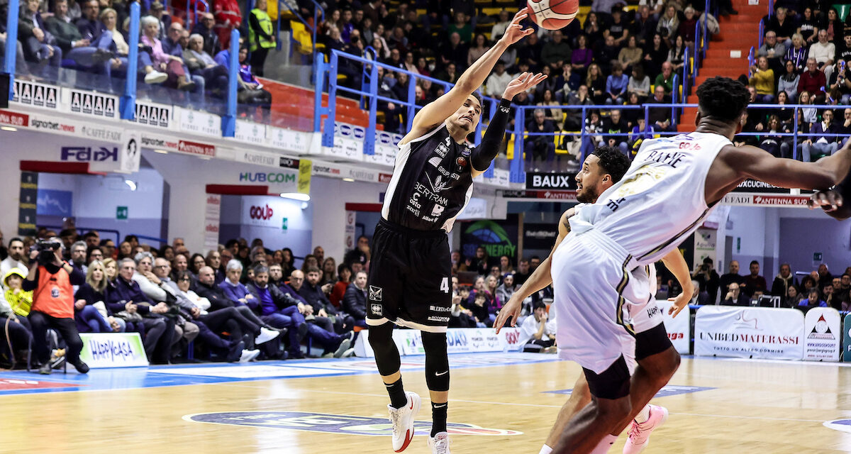 BM ON LBA/ UN BRUTTO TERZO QUARTO CONDANNA BRINDISI ALLA SCONFITTA, DERTHONA INFILA LA SECONDA VITTORIA DI FILA – di RICCARDO PIRRO’