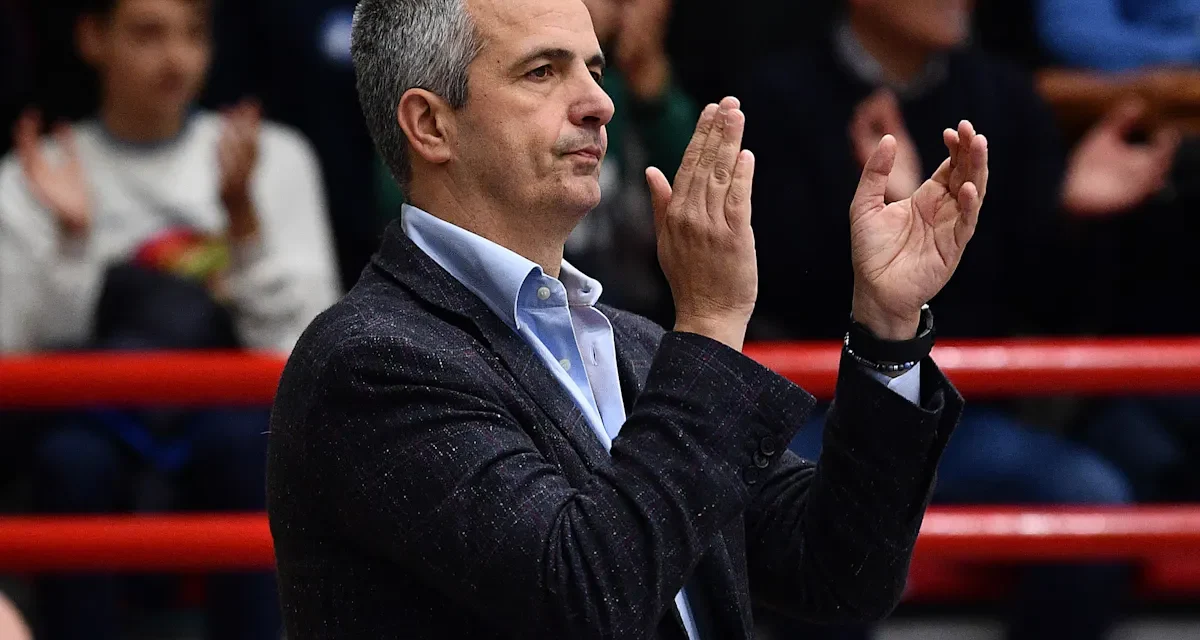 Napoli, il punto del presidente Grassi: “Siamo felici delle soddisfazioni che ci sta regalando questa stagione”