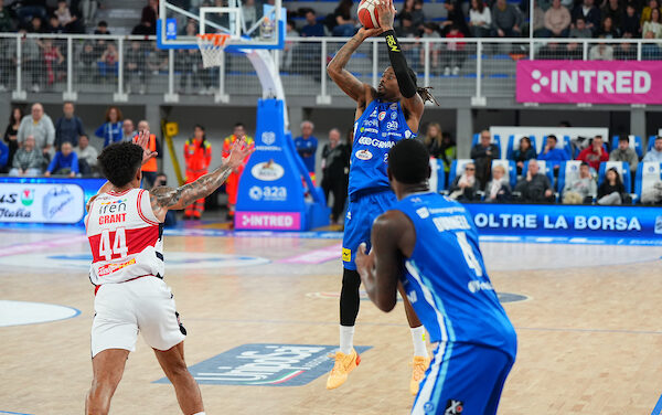 BM ON LBA: Brescia batte nettamente Reggio Emilia e termina l’avvicinamento alla Coppa Italia (86-63) – di Riccardo Chiorzi