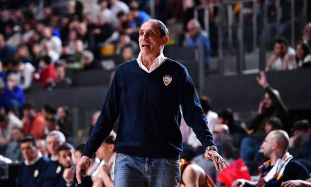 Virtus Roma 1960, Alessandro Tonolli non è più l’allenatore: a Salerno in panchina ci sarà l’assistant coach Umberto Zanchi