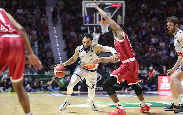 BM SPECIALE F8/ Quanto sei bella Napoli, la Coppa Italia è tua. Milano ko in finale 77-72 – di Elio De Falco