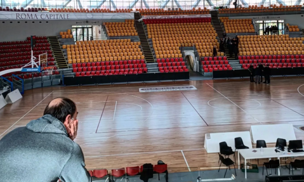 La Virtus Roma 1960 al PalaTiziano contro la Carver: boom di pubblico, il palazzetto è sold out – di Valerio Laurenti