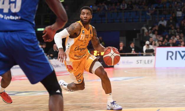 BM DA LBA/ PESARO E’ ANCORA VIVA E FA L’IMPRESA, LA CAPOLISTA BRESCIA CROLLA NELLE MARCHE – DI CHIARA MORBIO