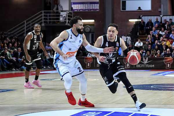 BM ON LBA/ La miglior Tortona della stagione stritola Napoli, finisce 97-72 – di Elio De Falco