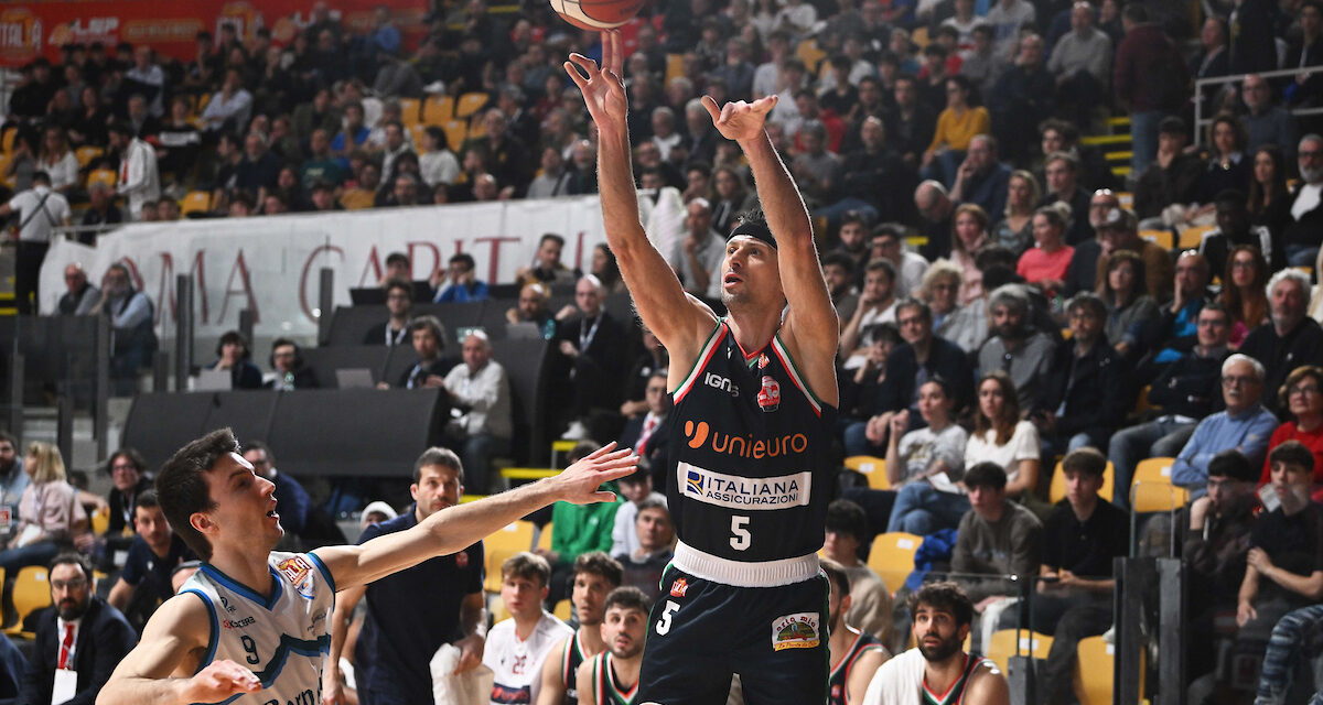 BM Speciale Lnp Final 4/ A2 – Le Pagelle: Forlì trascinata da un super Cinciarini ed un solido Johnson sotto canestro, bene anche Pascolo. Deludono Burns e Young nelle fila di Cantù – di Valerio Laurenti
