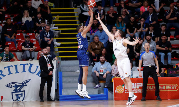 BM SPECIALE FINAL 4/ A2 – Le Pagelle: Un Ogden stellare firma il successo della Fortitudo, dominanti anche Fantinelli ed Aradori. Non si salva nessuno nelle fila di Trapani – di Valerio Laurenti
