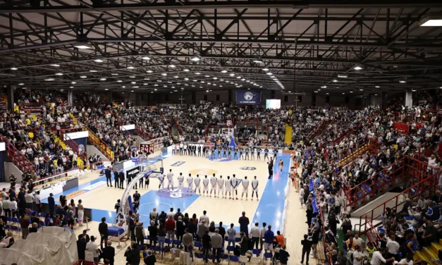 GENERAZIONE VINCENTE NAPOLI BASKET, RINNOVATO L’ACCORDO PER LA GESTIONE DEL FRUIT VILLAGE ARENA PALABARBUTO