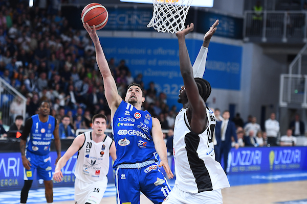 Trapani Sharks, ad un passo l’ingaggio di John Petrucelli